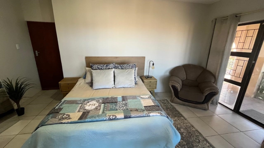 5 Bedroom Property for Sale in Wavecrest Eastern Cape